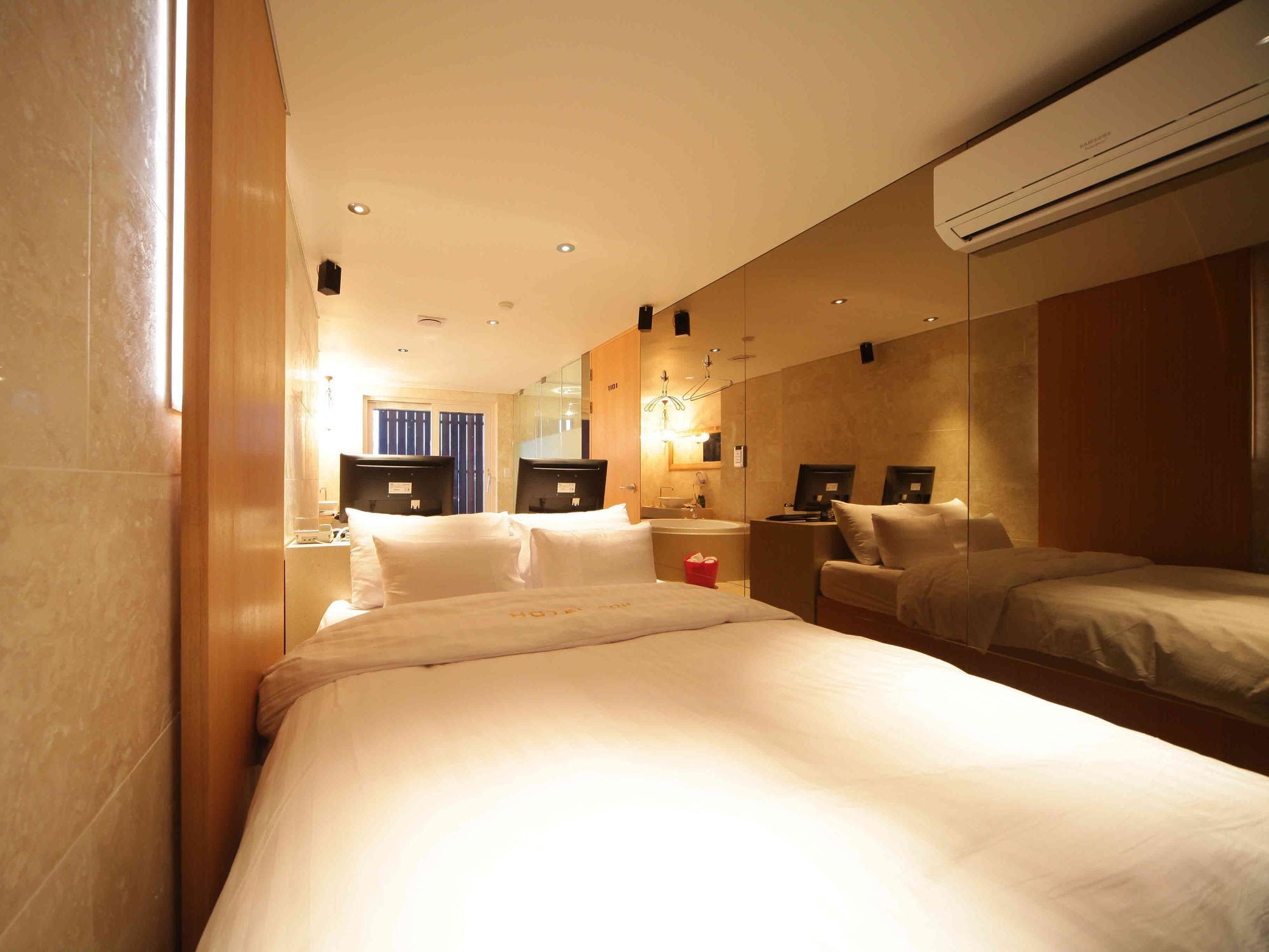 Hotel Pop Jongno Seúl Exterior foto